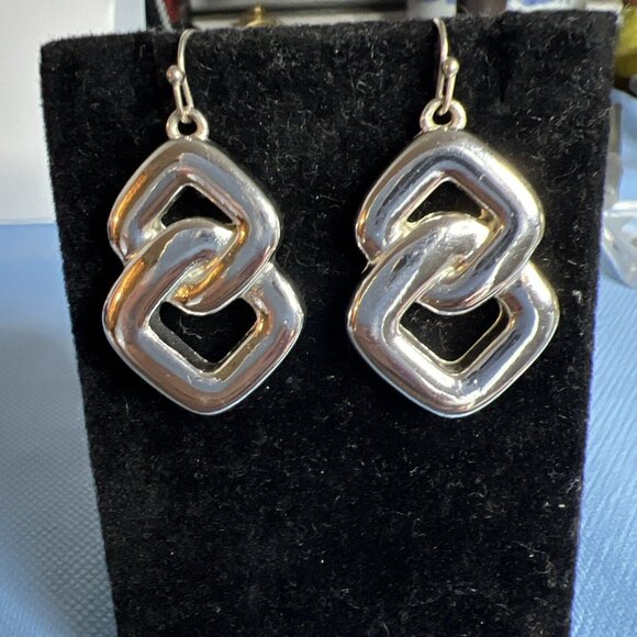 SIGNED LC LIZ CLAIBORNE Silver tone metal black pierced drop dangle pair Earring - Picture 1 of 7